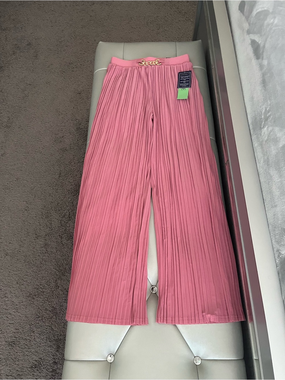Women’s Pink Pleated Wide-Leg Pants